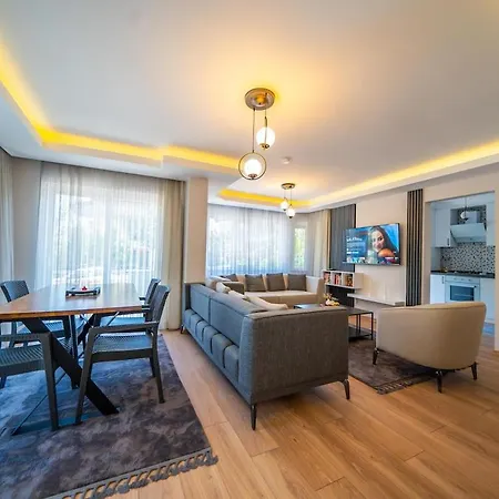 Necati Bey Вилла