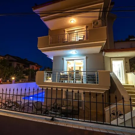 Necati Bey Мармарис